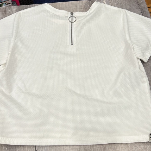 HIRAETH 100% cotton top zipper on back. Size 4 - Picture 4 of 10